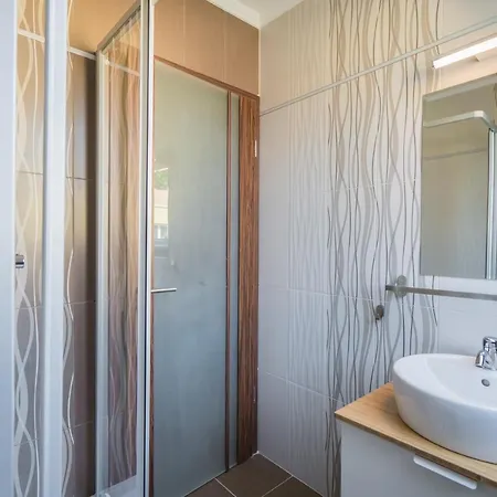 Maganszallas Guest house *