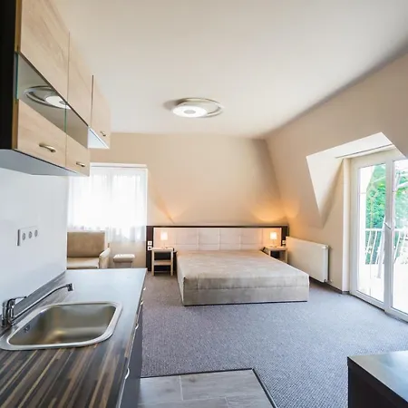 Guest house Maganszallas *
